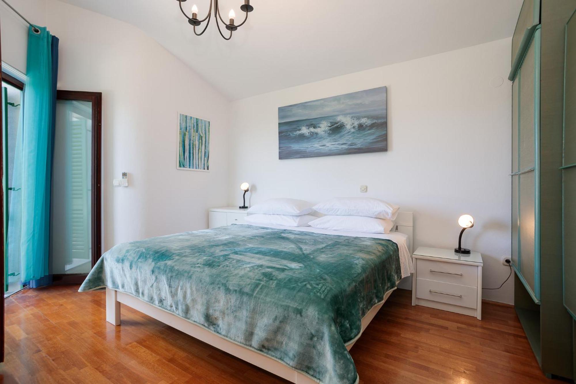 Apartments Delfin Krk Town Exterior photo